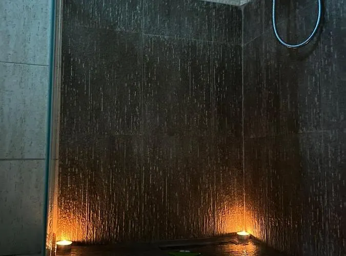 Npazar * Тирана